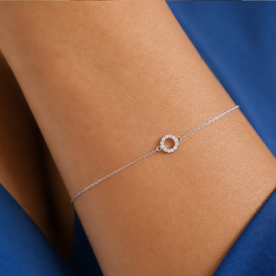 Bransoletka z białego złota z okrągłą zawieszką z diamentami 0.07 ct - próba 585 Bransoletka z białego złota z okrągłą zawieszką z diamentami 0.07 ct - próba 585