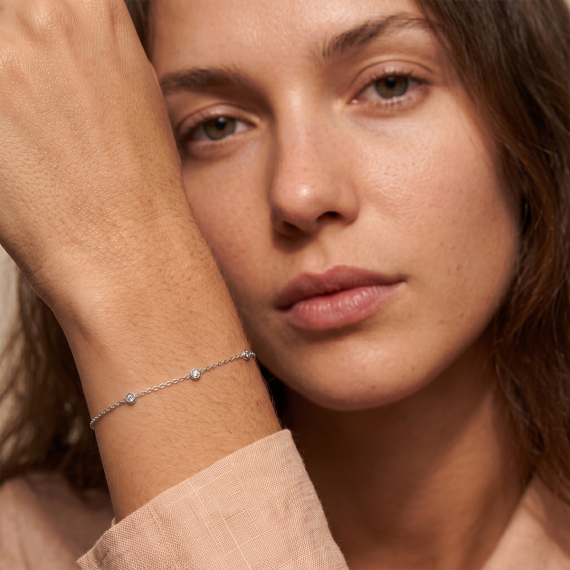 Bransoletka z białego złota z diamentami 0.07 ct - próba 585 Bransoletka z białego złota z diamentami 0.07 ct - próba 585