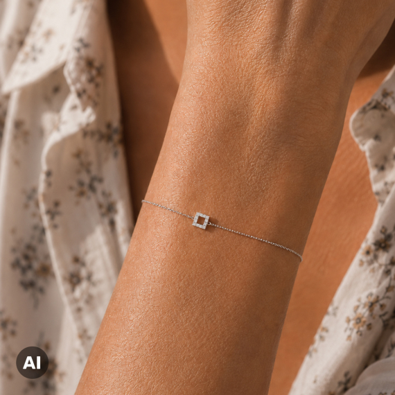 Bransoletka z białego złota zawieszką kwadrat z diamentami 0.06 ct - próba 585 Bransoletka z białego złota zawieszką kwadrat z diamentami 0.06 ct - próba 585