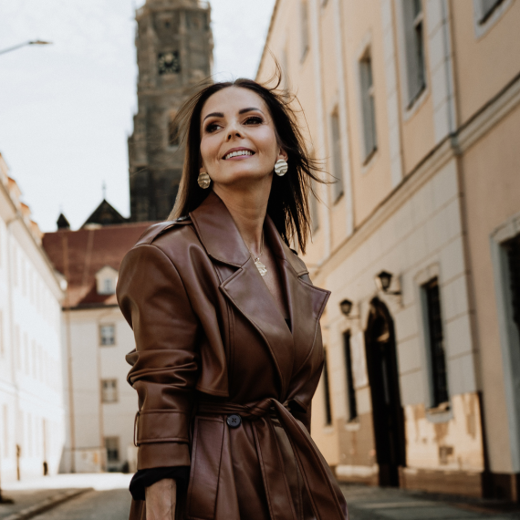 Srebrna zawieszka pozłacana faliste koło - próba 925 Srebrna zawieszka pozłacana faliste koło - próba 925