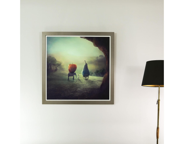 Nikolina Petolas, Dreaming of red Nikolina Petolas, Dreaming of red