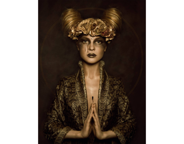 Karolina Skorek, Golden Goddess, 2020 Karolina Skorek, Golden Goddess, 2020